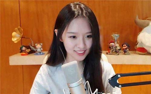 阿岑直播间吃瓜事件真相,揭秘背后真相与争议