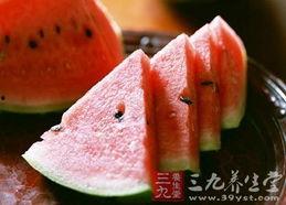 甜品店吃瓜事件爆料,一地瓜皮引发的甜蜜争议