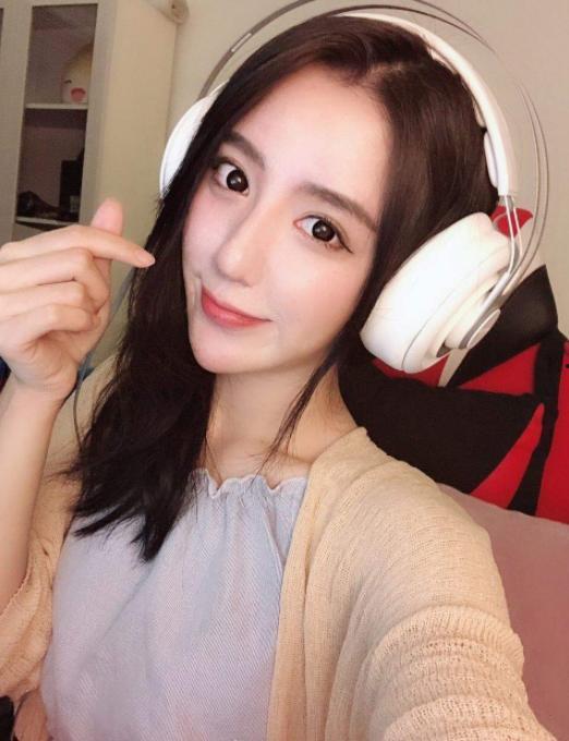 吃瓜事件美女是谁啊视频,视频走红背后的故事